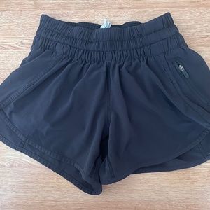 Lululemon Size 4 Shorts